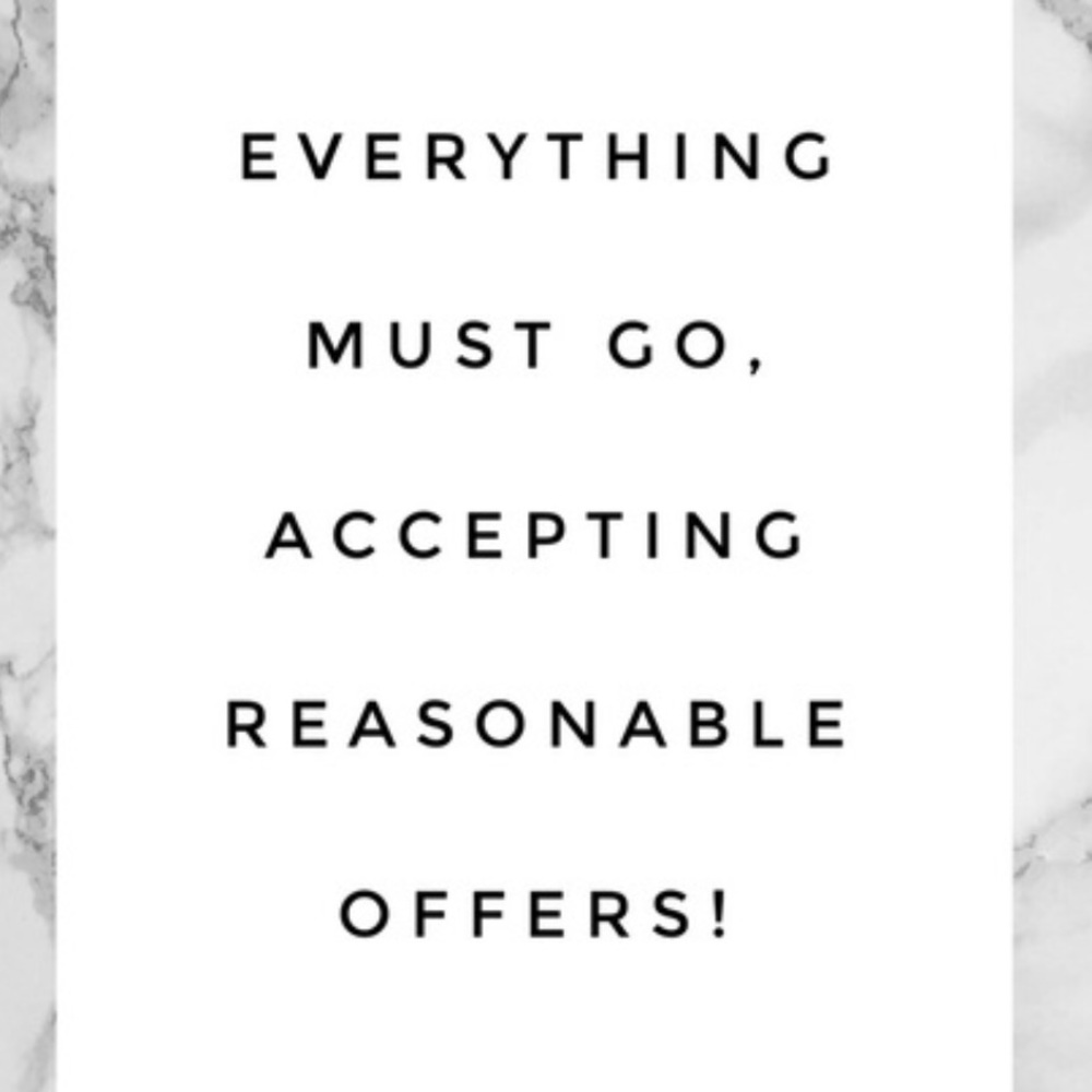 Clearing out closet! I will accept most offers!